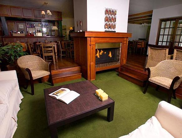 Hosteria Hostal Del Esquiador Сан-Мартин-де-лос-Андес Экстерьер фото